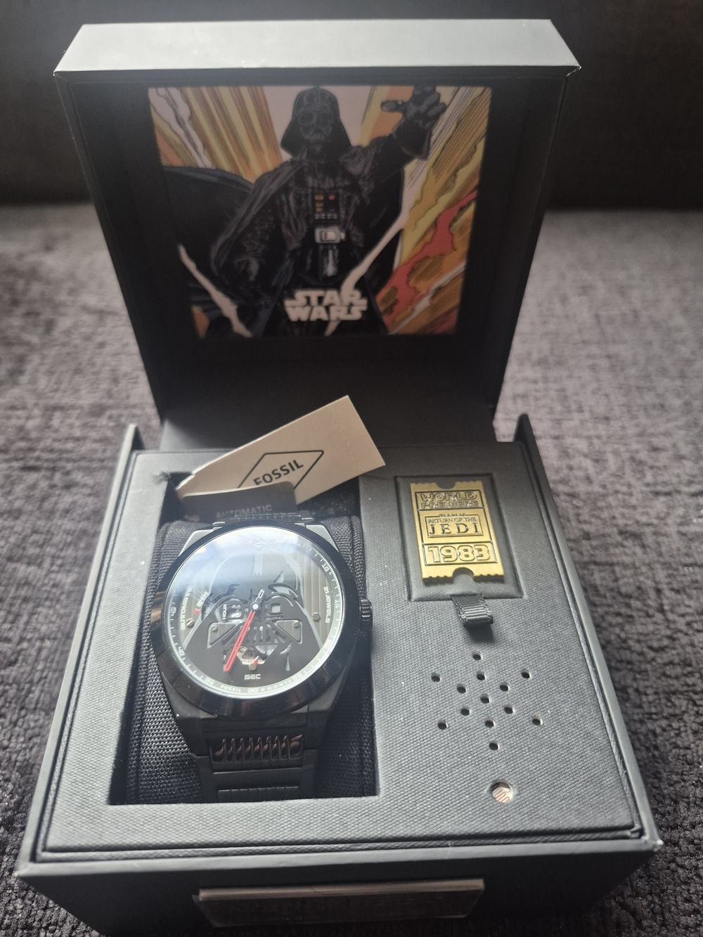 Fossil x Star Wars Darth Vader Watch 0034/1983 Full Set!!!